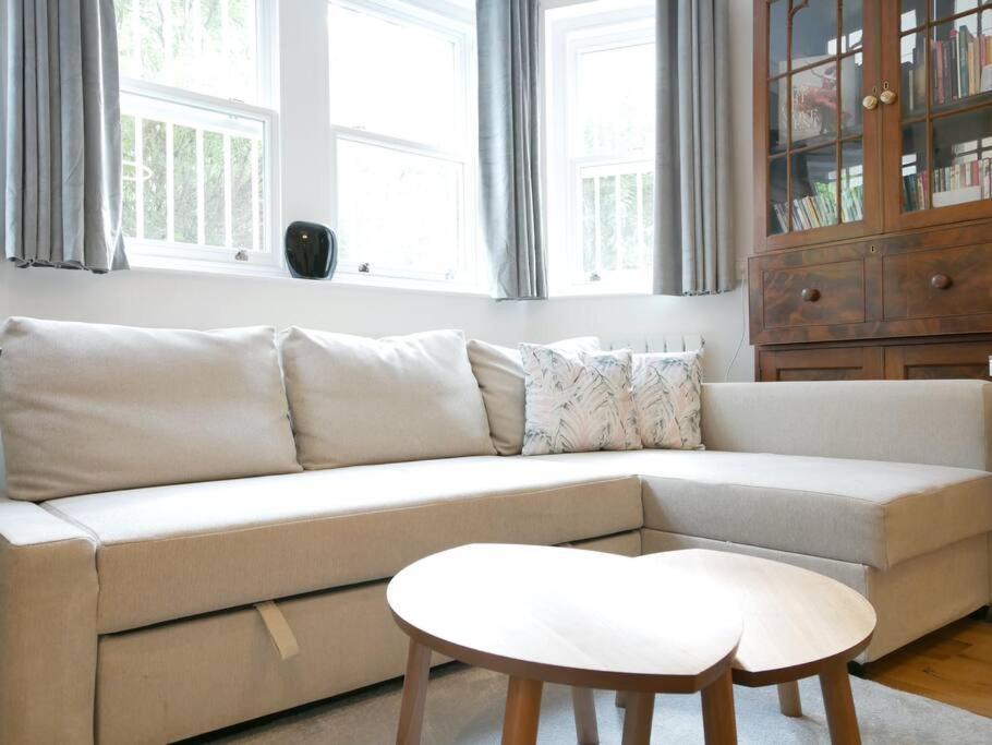 Newly Refurbished 2 Bed Apartment In Paddington Londra Esterno foto